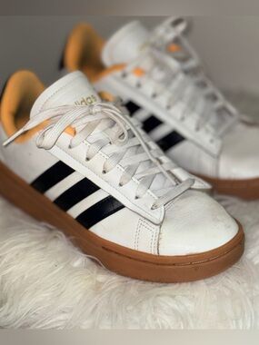 adidas gazelle silver green womens ADIDAS x HER Studio London Continental 80 Cloud White/Gold Metallic